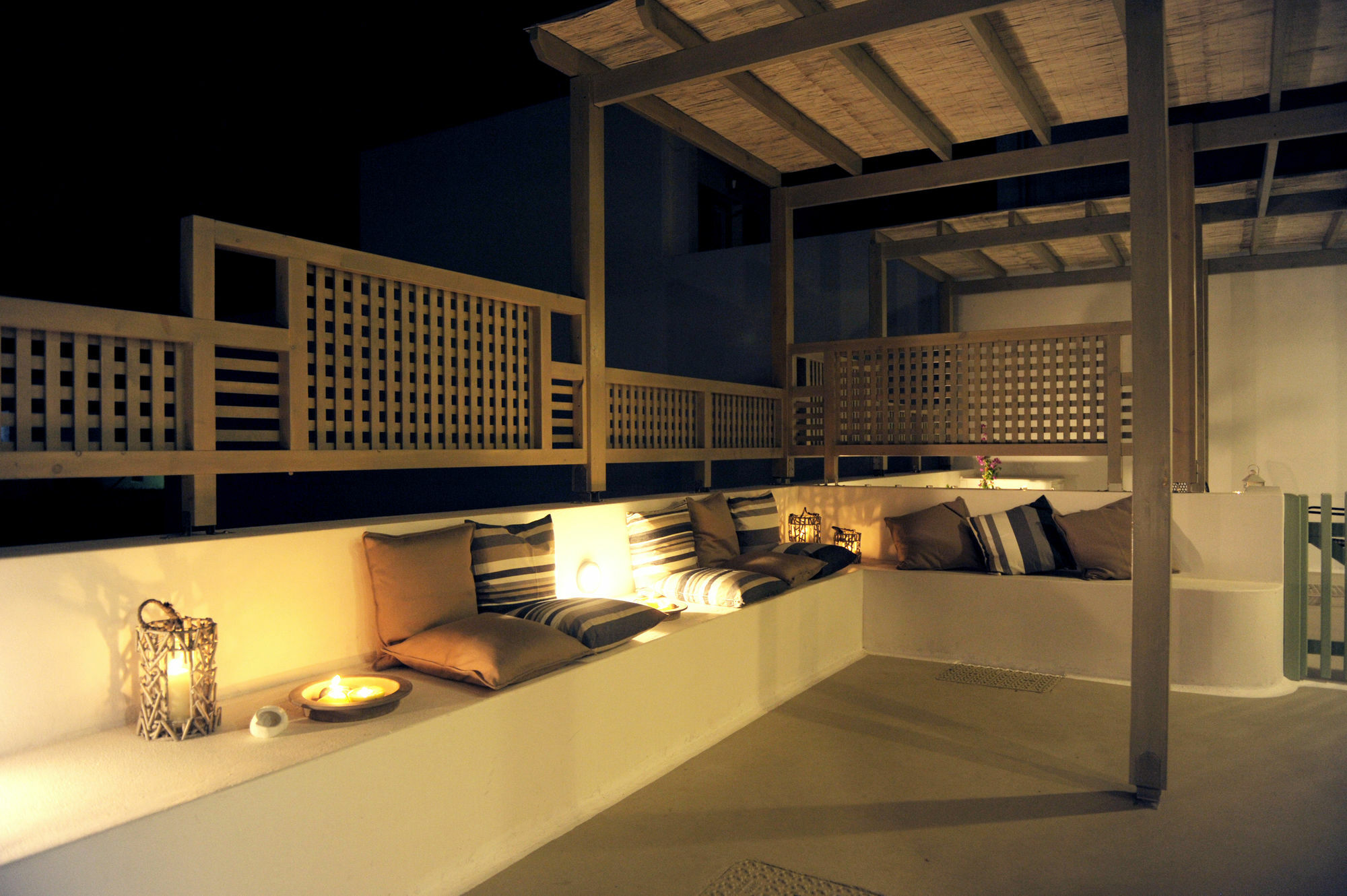 Almyris Hotel Adamantas  Exterior photo