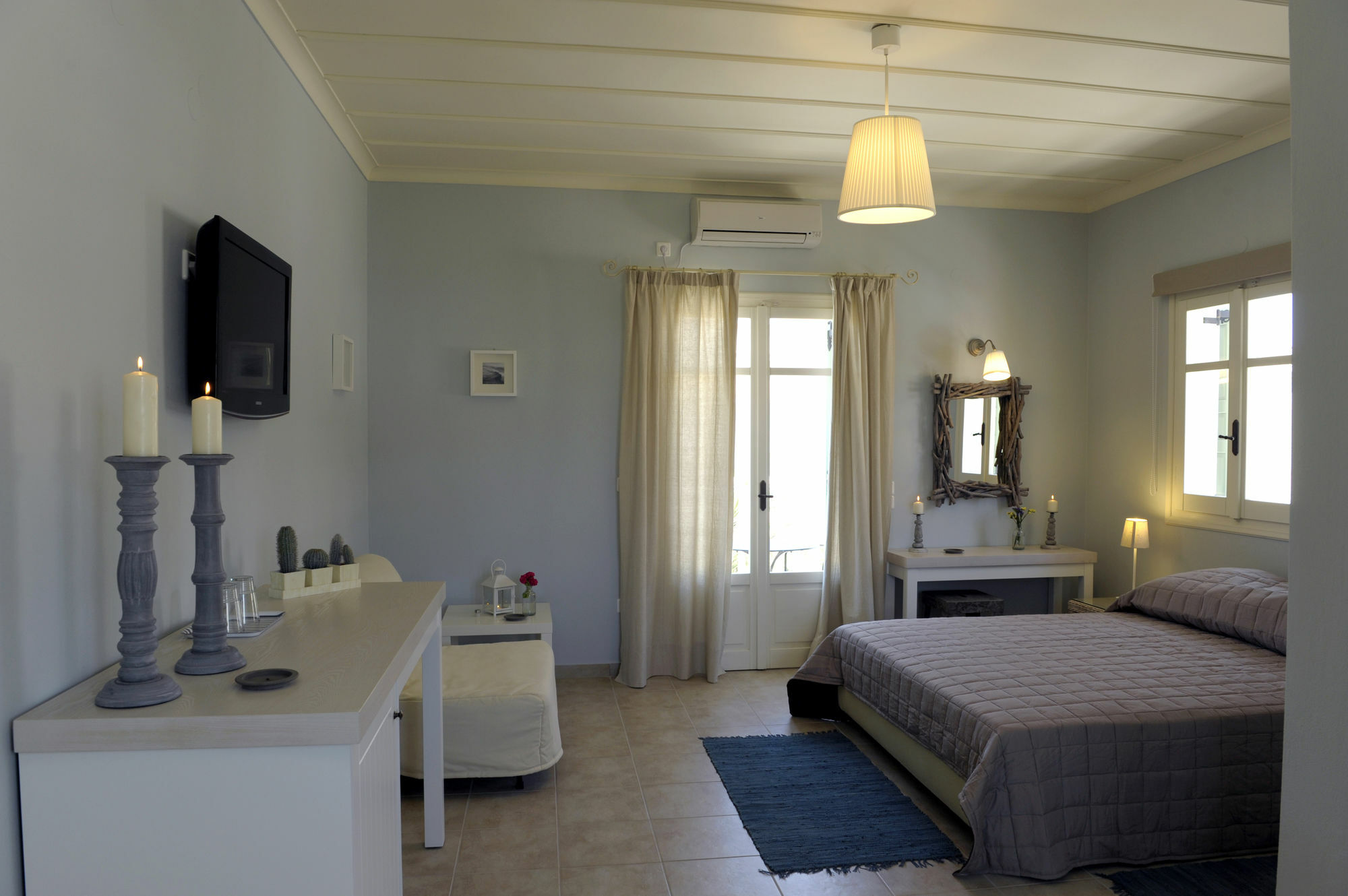 Almyris Hotel Adamantas  Exterior photo