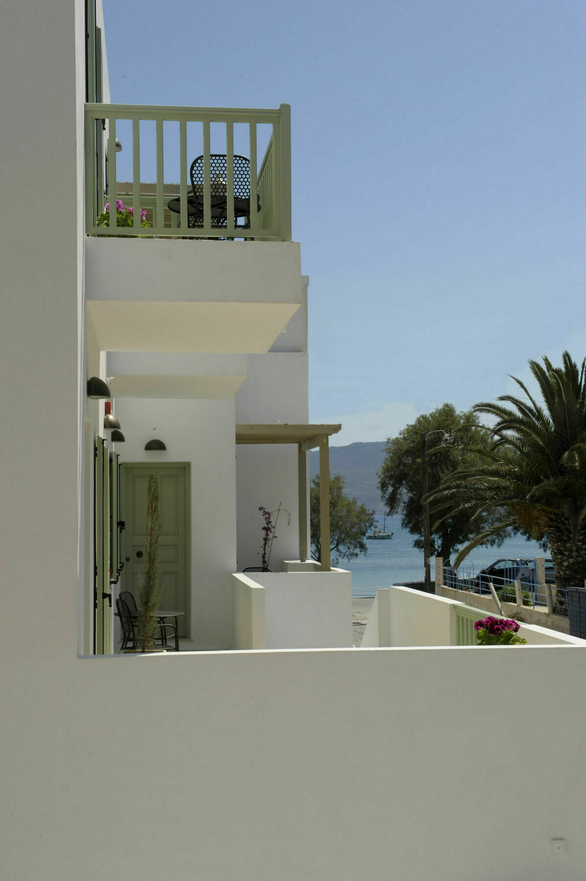 Almyris Hotel Adamantas  Exterior photo